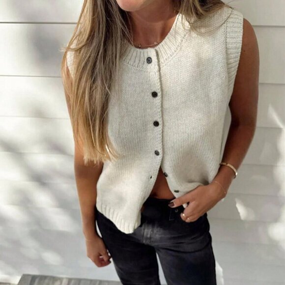 Light Grey Casual Women's Solid Color Button Up Sweater Vest - Picture 3 of 4